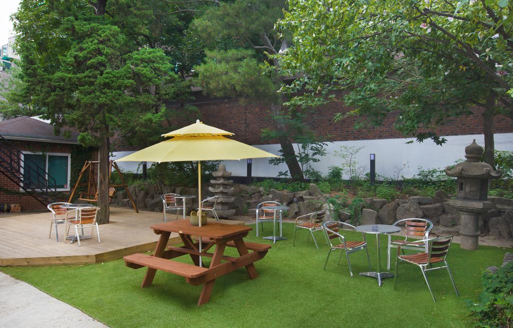 24 Guesthouse Namsan Garden Séoul Extérieur photo