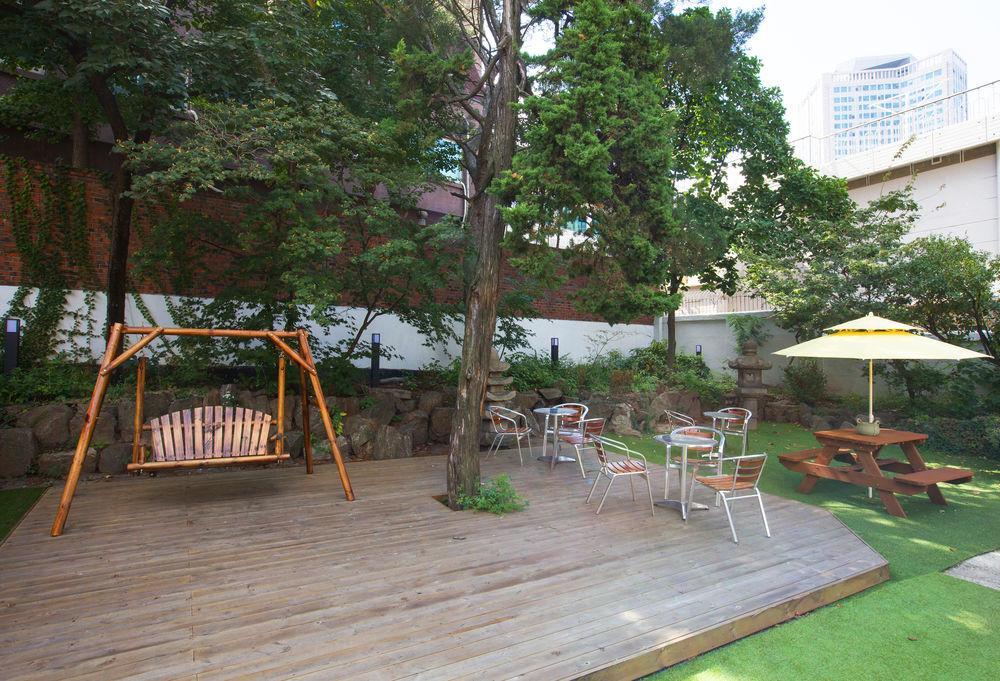 24 Guesthouse Namsan Garden Séoul Extérieur photo